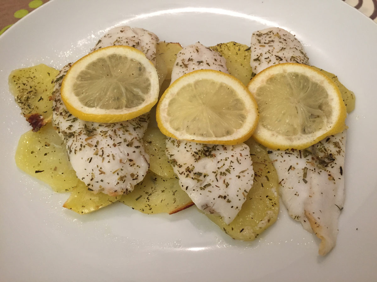 Merluza al limón - Correr&Comer Blog de cocina y running para amantes de la comida y del deporte.